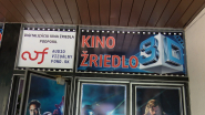 Kino Žriedlo uzavreli kvôli pódiu_6