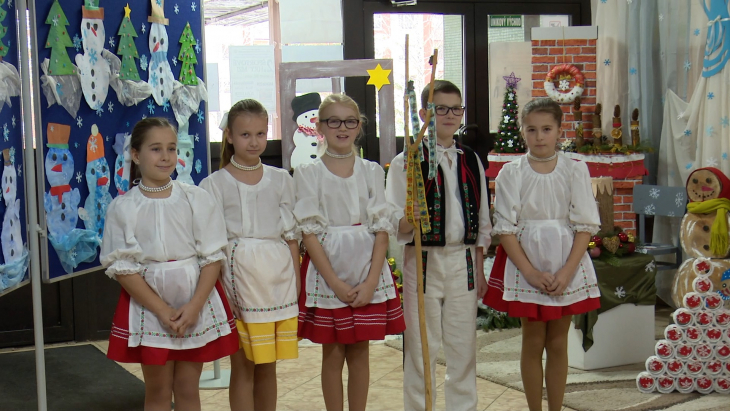 Vianočné koledy zo ZŠ Komenského