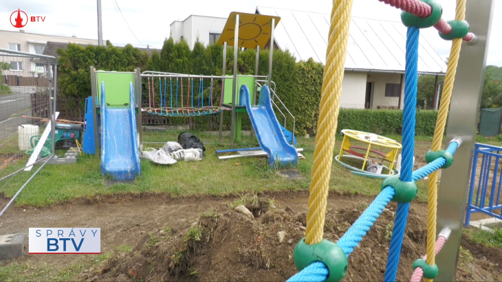 Mesto začalo s revitalizáciou detských ihrísk