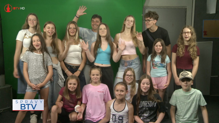 Malí herci navštívili televíziu