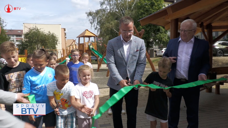 Inkluzívne ihrisko otvorili v Bardejove